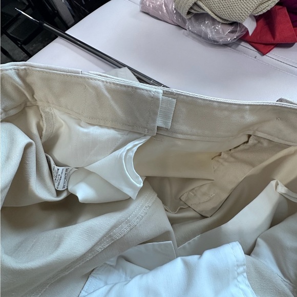 L.L. Bean Women's Cream Khaki Wrinkle Free Dress Pants Classic Fit 12 Tall - Picture 8 of 9